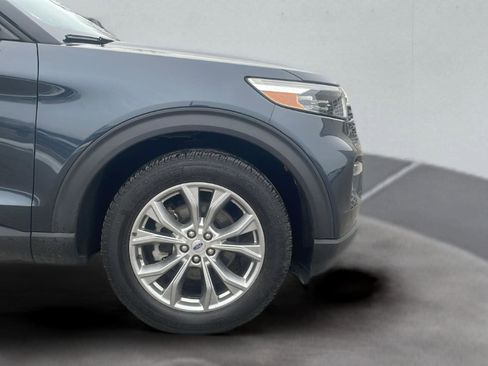 Used 2023 Ford Explorer XLT w/ Equipment Group 202A image 22
