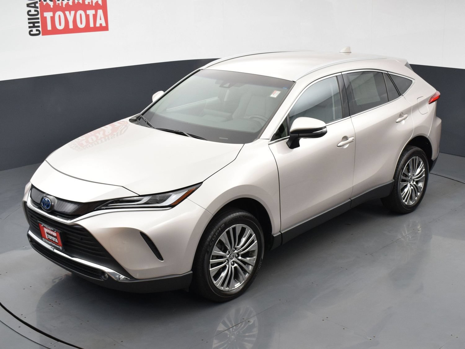Used 2023 Toyota Venza XLE AWD/4WD image 29