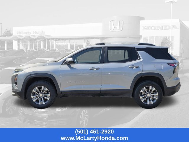 Used 2025 Chevrolet Equinox LT w/ Convenience Package II FWD image 2