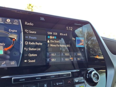 Used 2020 Toyota Highlander Limited image 3