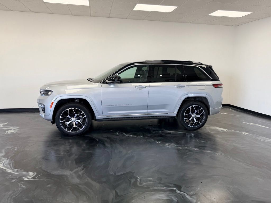 Used 2024 Jeep Grand Cherokee Summit AWD/4WD image 20