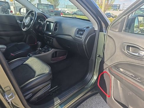 Used 2021 Jeep Compass Trailhawk w/ Convenience Group image 19
