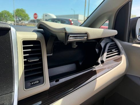 Used 2017 Toyota Sienna XLE w/ XLE Navigation Package AWD/4WD image 78