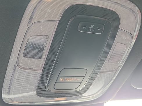 Certified 2025 Hyundai Elantra Sport FWD image 18