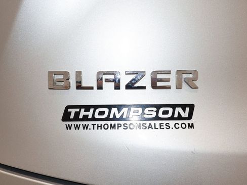 Used 2020 Chevrolet Blazer LT image 34