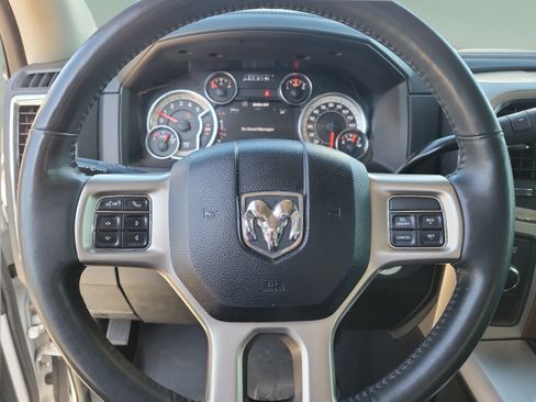 Used 2018 RAM 2500 Laramie AWD/4WD image 16