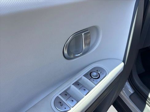 Certified 2024 Hyundai Ioniq 5 SEL RWD image 12