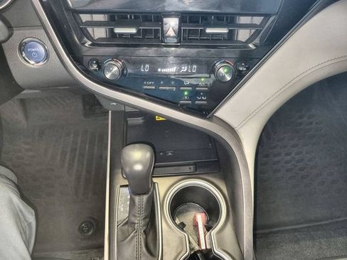 Used 2022 Toyota Camry XLE w/ Protection Package (Q2) (TMS) FWD image 19