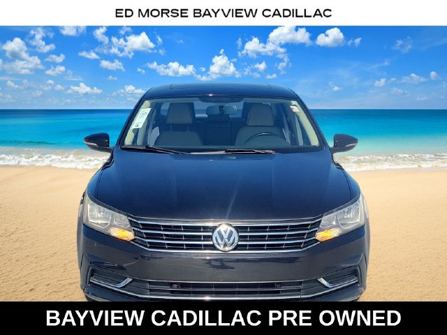 Used 2017 Volkswagen Passat 1.8T SE FWD image 9