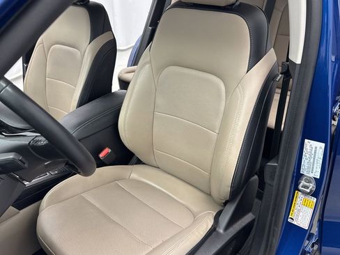 Certified 2022 Ford Escape Titanium w/ Class II Trailer Tow Package image 9