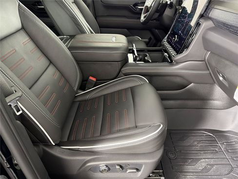 New 2026 GMC Yukon AT4 Ultimate AWD/4WD image 12