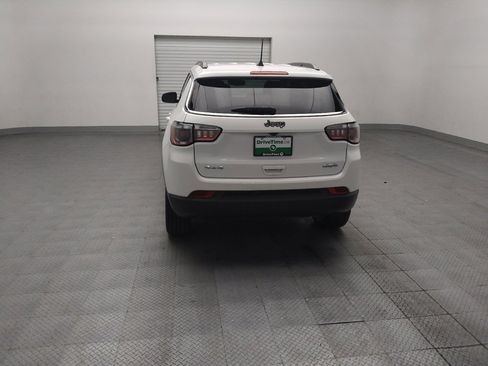 Used 2022 Jeep Compass Latitude AWD/4WD image 6