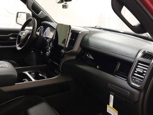 New 2026 RAM 1500 Laramie AWD/4WD image 28