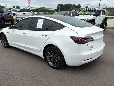 Used 2018 Tesla Model 3 Mid Range RWD image 3