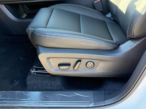 New 2026 Nissan Murano Platinum image 17