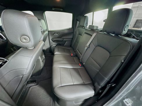 Certified 2025 GMC Canyon Elevation w/ Convenience Package image 22