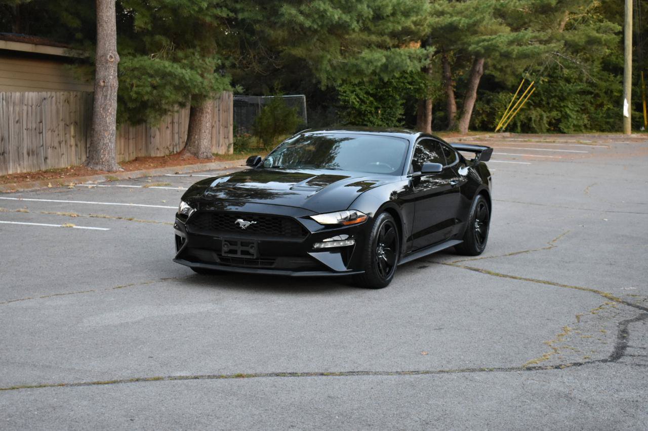 Used 2019 Ford Mustang Coupe RWD image 2