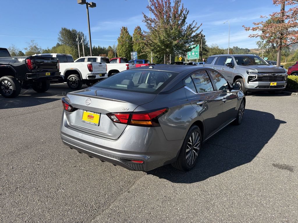 Used 2023 Nissan Altima 2.5 SV FWD image 9