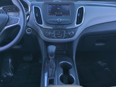 Used 2023 Chevrolet Equinox LT image 11