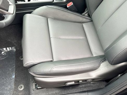New 2026 Subaru Outback Touring AWD/4WD image 18