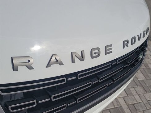New 2026 Land Rover Range Rover Evoque S image 9