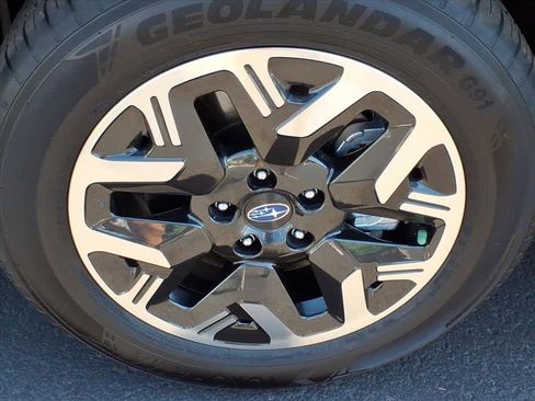 Certified 2025 Subaru Forester image 12