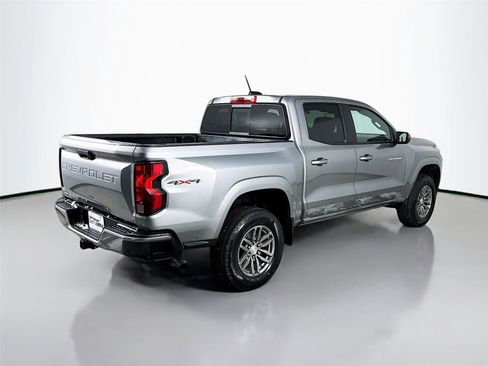 Used 2023 Chevrolet Colorado LT w/ LT Convenience Package II image 9