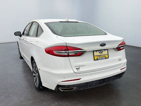 Used 2019 Ford Fusion SE AWD/4WD image 3