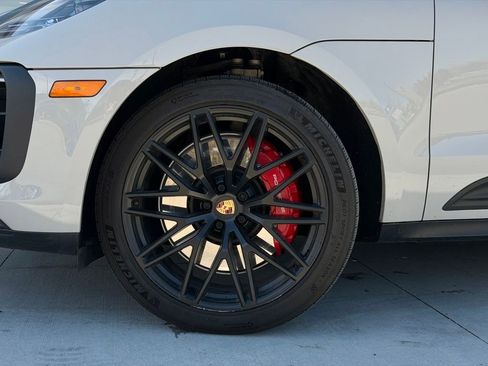 Certified 2023 Porsche Macan GTS AWD/4WD image 13