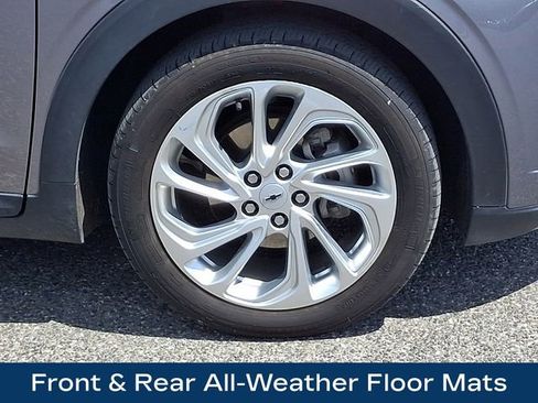 Used 2023 Chevrolet Bolt EUV LT w/ Comfort Package FWD image 29