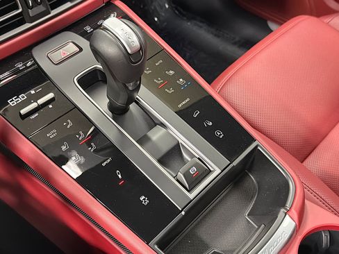Certified 2026 Porsche Macan S AWD/4WD image 28