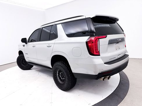 Used 2022 GMC Yukon AT4 image 2