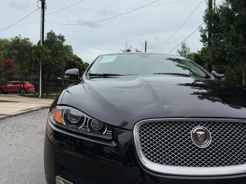 Used 2015 Jaguar XF Sport RWD image 9