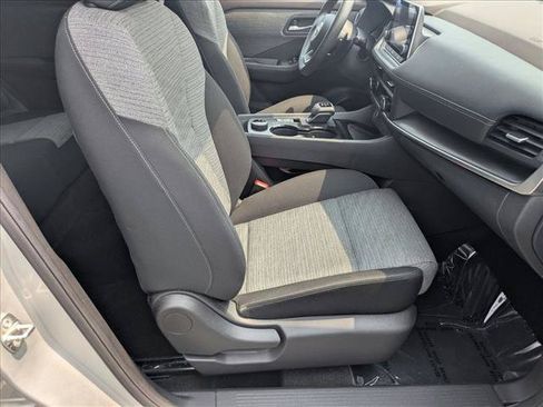 Used 2023 Nissan Rogue SV AWD/4WD image 19