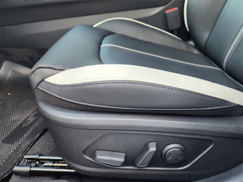 New 2026 Kia K5 GT-Line image 17