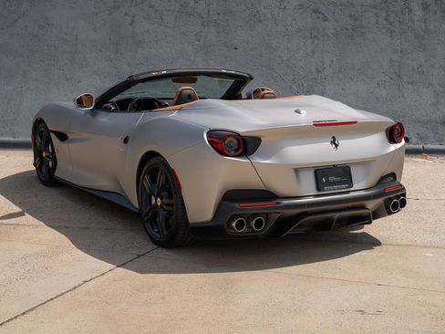 Certified 2019 Ferrari Portofino RWD image 2