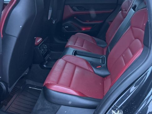 Used 2020 Porsche Taycan 4S image 14