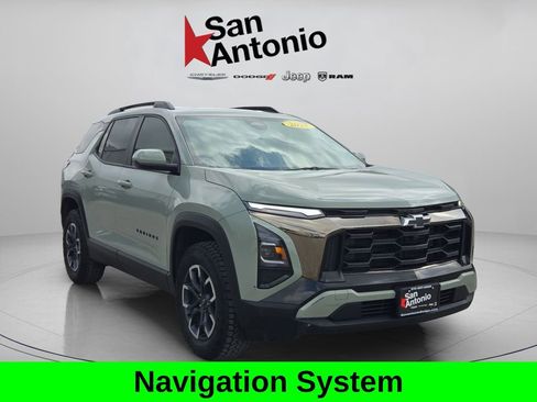 Used 2025 Chevrolet Equinox ACTIV w/ Convenience Package III image 2