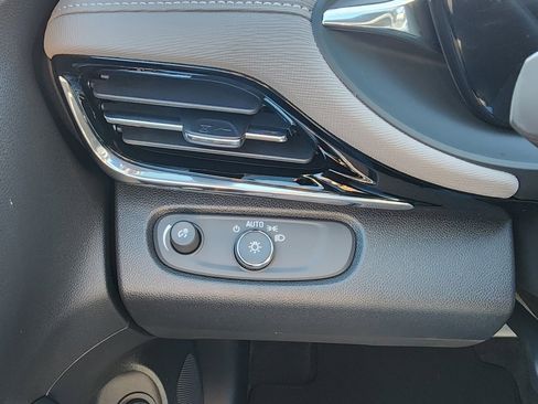 New 2026 Buick Envista Avenir image 18