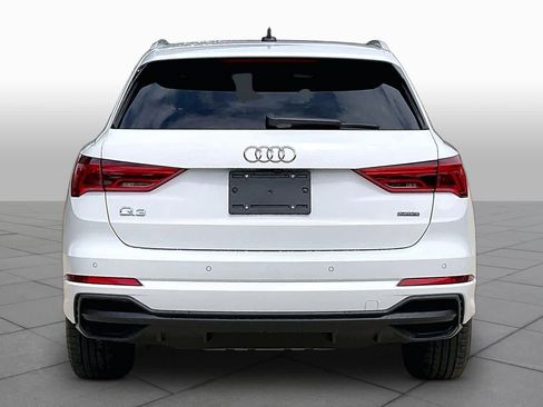 Used 2023 Audi Q3 2.0T Premium w/ Convenience Package image 5