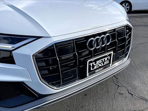 Used 2022 Audi Q8 Premium Plus w/ Premium Plus Package image 30