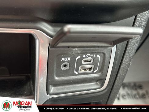 Used 2022 Jeep Wrangler Sport AWD/4WD image 25