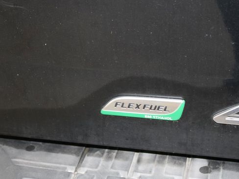 Used 2012 Toyota Tundra 4x4 CrewMax image 18