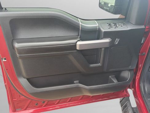 Used 2019 Ford F150 XLT w/ Equipment Group 302A Luxury AWD/4WD image 14