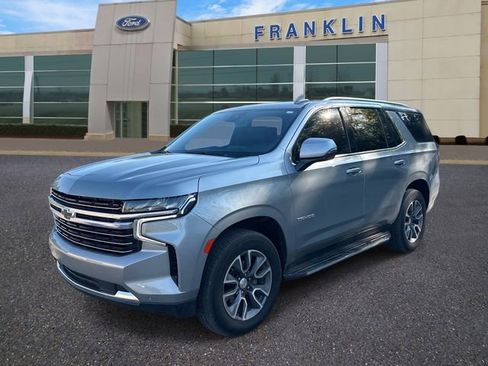 Used 2023 Chevrolet Tahoe LT w/ Luxury Package image 3