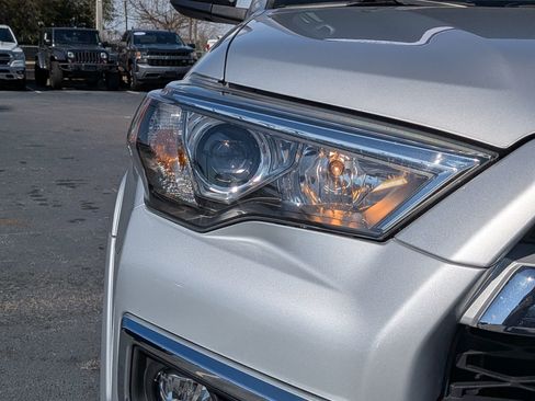 Used 2021 Toyota 4Runner Limited image 12