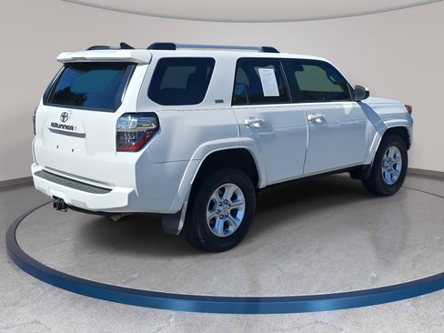 Used 2023 Toyota 4Runner SR5 image 5