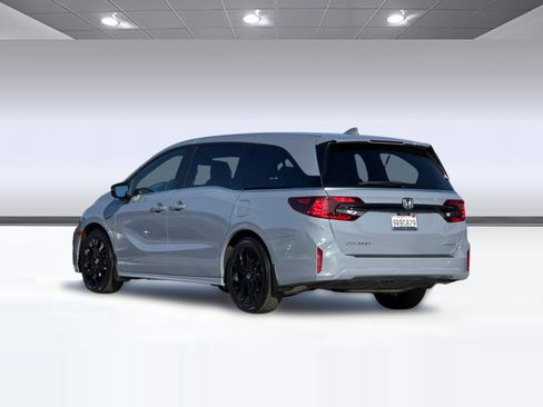 Certified 2025 Honda Odyssey Sport-L image 3