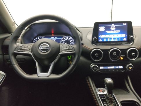 Used 2021 Nissan Sentra SR FWD image 22