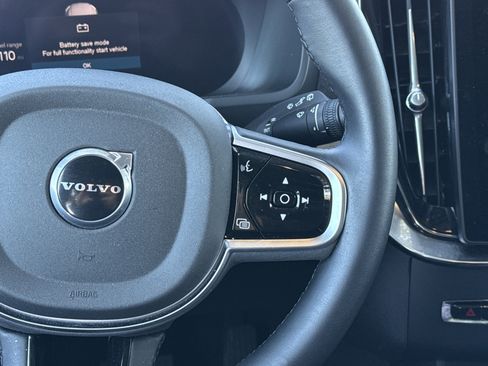 Used 2025 Volvo XC90 B6 Plus image 20